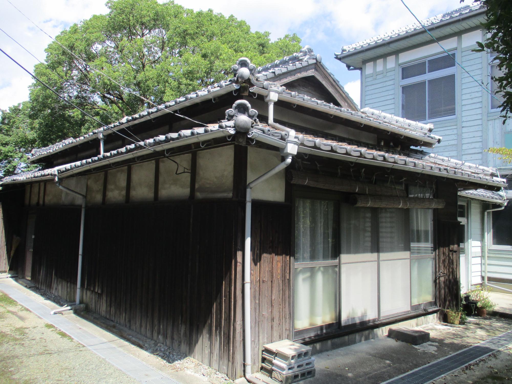 い業会館旧宿直棟外観