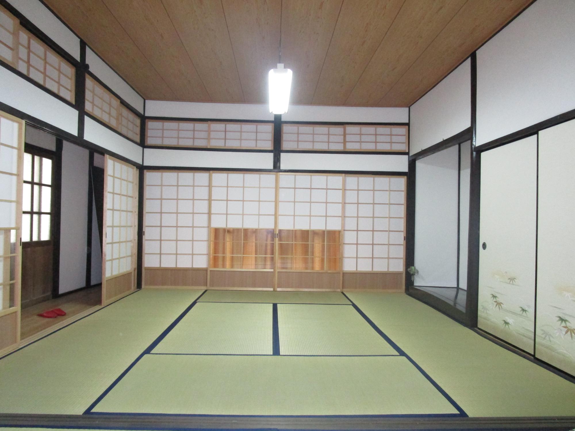 福岡県い業会館旧宿直棟内部